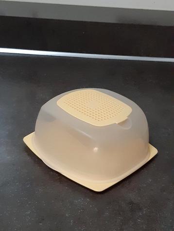 Tupperware cheese smart / kaas doos klein geel nr 2 beschikbaar voor biedingen