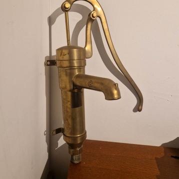 Vintage messing waterpomp - Decoratie of functioneel! beschikbaar voor biedingen