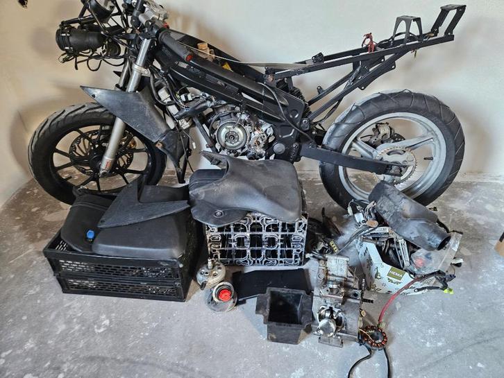 Rieju RS2 in onderdelen Sloop (alles los te koop) AM6 RS 2, Fietsen en Brommers, Brommeronderdelen | Algemeen, Gebruikt, Overige typen