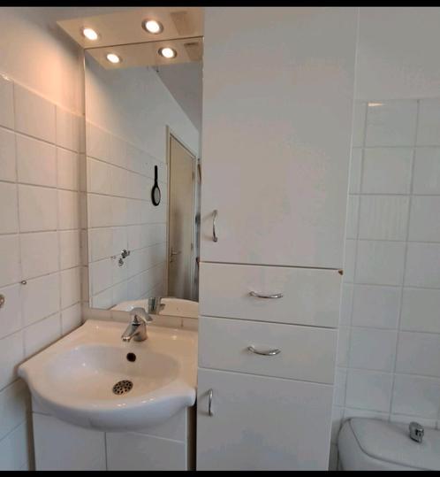 wit badkamermeubel met hoge en onderkast, Huis en Inrichting, Badkamer | Badkamermeubels, Gebruikt, Overige typen, 150 tot 200 cm