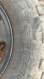 Land rover alu velg met Bf goodrich mud terrain t/a km2, Ophalen, Gebruikt