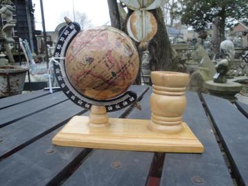 vintage kleine globe met pennenhouder jaren 50 beschikbaar voor biedingen