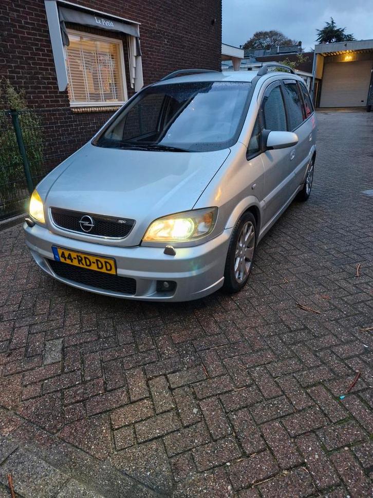 Opel Zafira 2.0 opc Turbo 2005 Grijs, Auto's, Opel, Particulier, Zafira, ABS, Airbags, Airconditioning, Alarm, Android Auto, Bluetooth