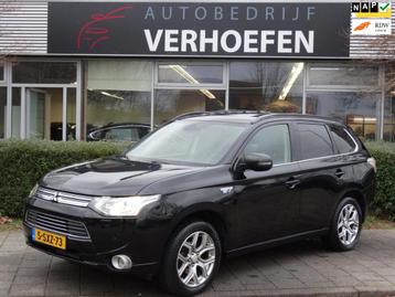 Mitsubishi Outlander 2.0 PHEV Instyle+ - PANORAMADAK - CLIMA beschikbaar voor biedingen