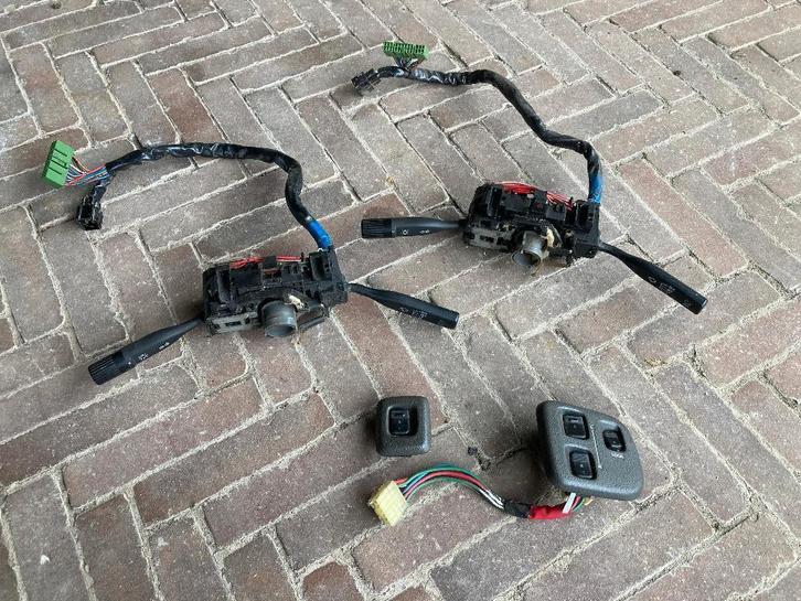 Daihatsu Charade G100 schakelaars verlichting en ramen, Auto-onderdelen, Dashboard en Schakelaars, Daihatsu, Gebruikt, Ophalen of Verzenden