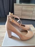 Nude Tamaris pumps, Kleding | Dames, Trouwkleding en Trouwaccessoires, Ophalen, Zo goed als nieuw, Beige, Schoenen