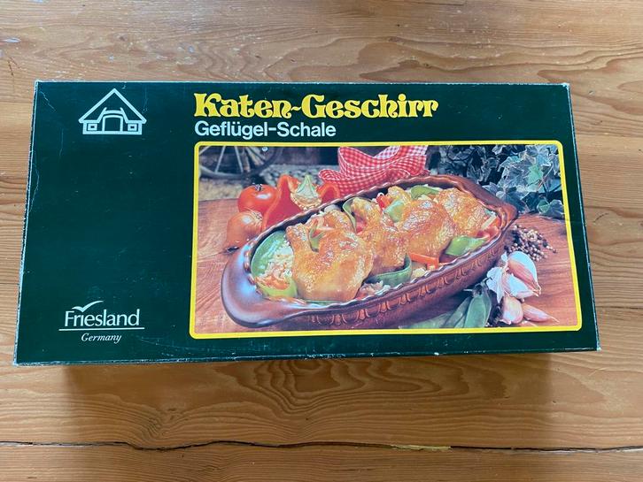 Friesland Germany grote keramieken gevogelte schaal, Huis en Inrichting, Keuken | Servies, Zo goed als nieuw, Schaal of Schalen