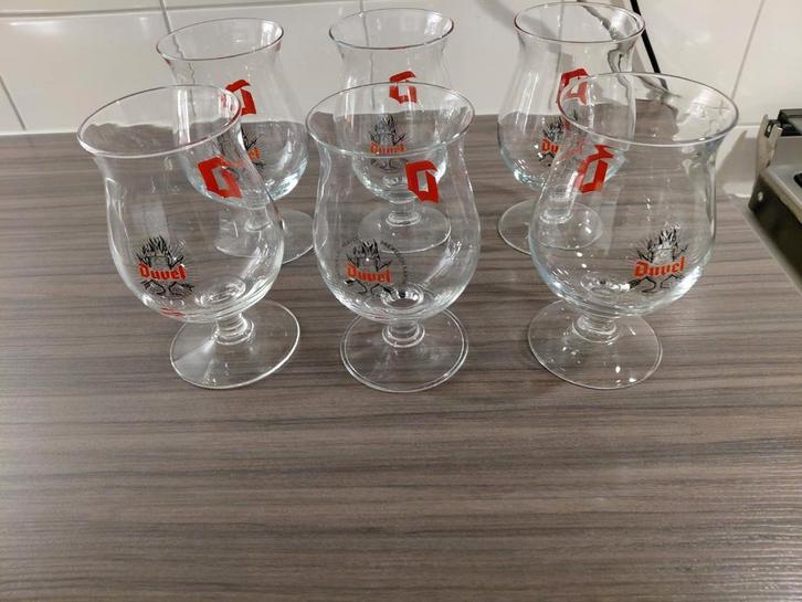 Duvel glas bierglazen 9x oa kunstenaar,jaarglas,proefglaasje, Verzamelen, Biermerken, Gebruikt, Glas of Glazen, Duvel, Ophalen