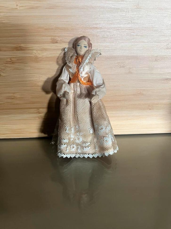 Poppenhuis Pop 1:12, Verzamelen, Poppenhuizen en Toebehoren, Poppenhuis, Ophalen of Verzenden