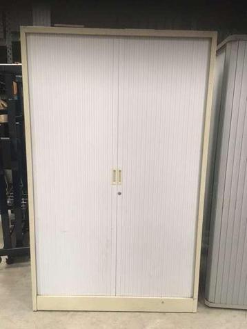 Magazijn Archief/ stalenkasten beschikbaar voor biedingen