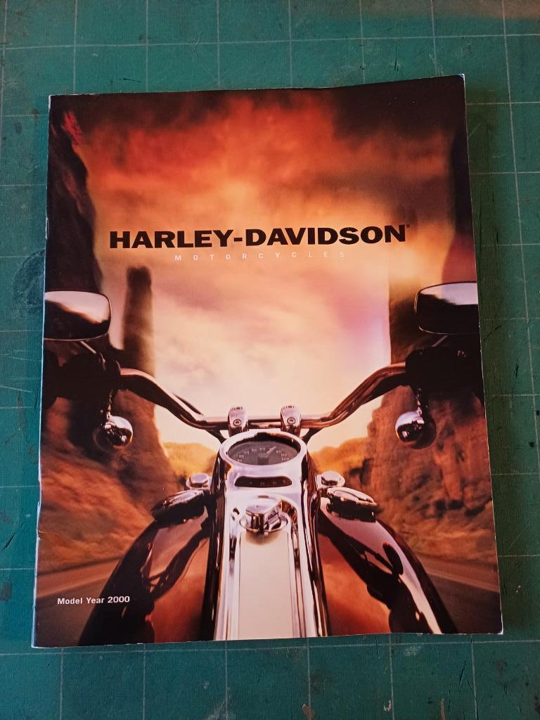 Harley Davidson dealer brochure folder origineel 2000 USA, Ophalen of Verzenden, Harley-Davidson of Buell