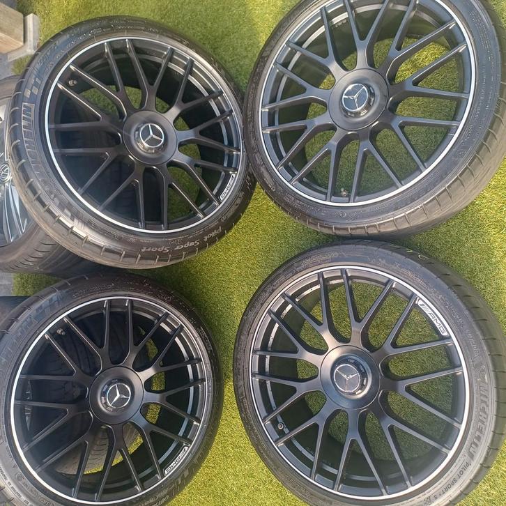 Mercedes w205 c63 AMG velgen met banden 19inch breedset, Auto-onderdelen, Banden en Velgen, Banden en Velgen, Zomerbanden, 19 inch