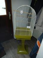 Groot kanarie kooi op standaard, Dieren en Toebehoren, Ophalen, Zo goed als nieuw, Metaal, Vogelkooi