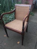 3 Houten stoelen met rotan zitting en rug, Huis en Inrichting, Stoelen, Ophalen, Riet of Rotan, Gebruikt, Klassiek