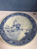 Wandbord Boch omtrek  ca. 30 cm, Antiek en Kunst, Ophalen of Verzenden