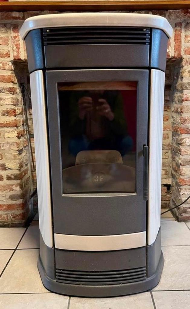 pellet kachel 12 kw !!, Huis en Inrichting, Kachels, Zo goed als nieuw, Vrijstaand, Pelletkachel, Overige brandstoffen, Ophalen