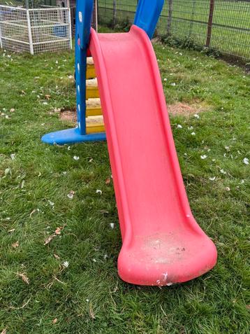 Tekoop buiten speelgoed beschikbaar voor biedingen