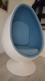 Egg chair wit lichtblauw, 75 tot 100 cm, Kunststof, Ophalen of Verzenden, Retro