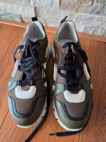 Sportschoenen beschikbaar voor biedingen