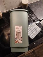 Voer opslagbox, Ophalen