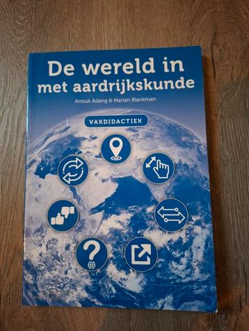 Anouk Adang - De wereld in met aardrijkskunde beschikbaar voor biedingen
