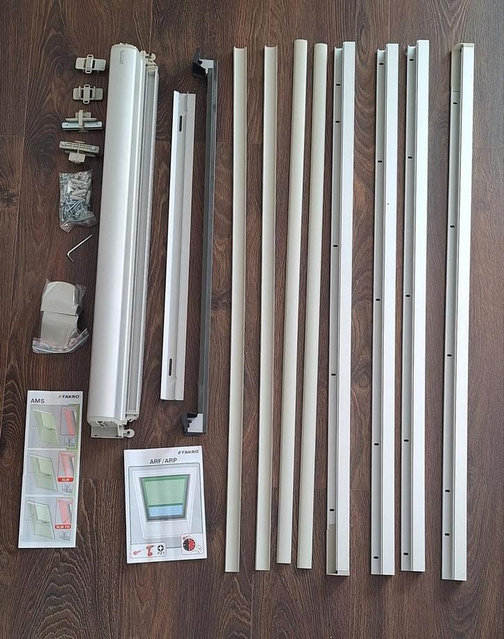 Fakro Roll-up Insectenhor, Doe-het-zelf en Verbouw, Deuren en Horren, Zo goed als nieuw, Overige typen, Minder dan 200 cm, Minder dan 80 cm