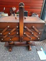 Vintage oude naaibox, Hobby en Vrije tijd, Naaien en Fournituren, Ophalen of Verzenden, Gebruikt