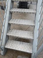 Stalen trap gegalv hoog 3.7mtr nob115, Doe-het-zelf en Verbouw, Ladders en Trappen, Ophalen, Zo goed als nieuw, 2 tot 4 meter