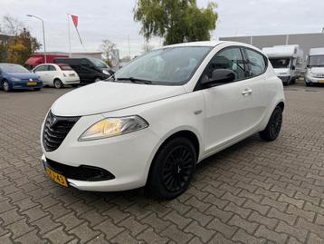 Lancia Ypsilon 0.9 TwinAir Elefantino Plus Automaat beschikbaar voor biedingen