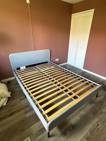 Bed frame grijs 140x200cm - afbeelding 1