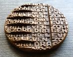 Gesculpteerd Brons Zwaar Bronzen Penning "Zorgdragend Leven", Ophalen of Verzenden, Brons, Nederland