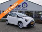 Toyota Aygo 1.0 VVT-i x-play GR. SCHERM | CARPLAY | AIRCO |, Auto's, Voorwielaandrijving, Stof, Gebruikt, Euro 6