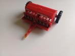 Vintage britains zaaimachine, Hobby en Vrije tijd, Modelauto's | 1:32, Ophalen of Verzenden, Gebruikt, Tractor of Landbouw, Britains