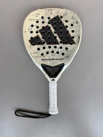 Adidas Metalbone 3.4 Pro-Edt 2025 Padelracket beschikbaar voor biedingen
