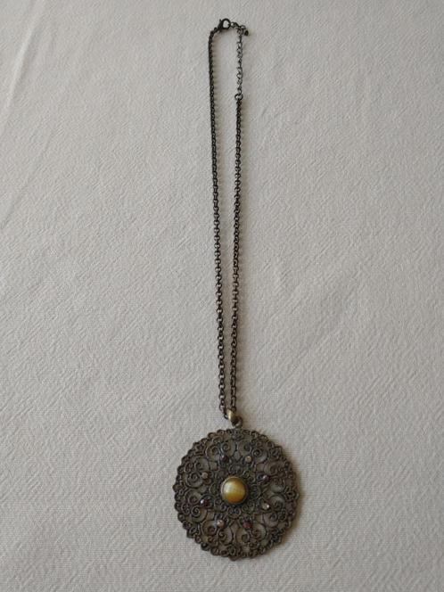 Bronskleurige ketting met ronde filigrain Mandala hanger, Sieraden, Tassen en Uiterlijk, Kettingen, Gebruikt, Overige materialen