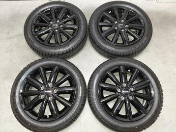 Originele 16 inch velgen met winterbanden Mini F55 / F56 beschikbaar voor biedingen