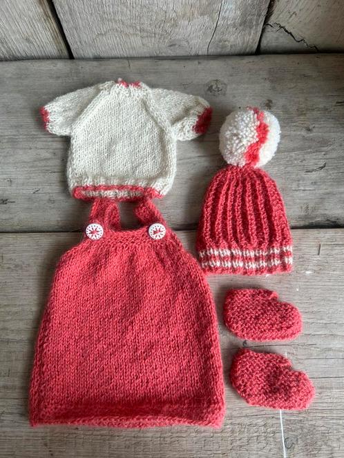 Jurksetje voor 30 cm zonnekindpop, Kinderen en Baby's, Speelgoed | Poppen, Zo goed als nieuw, Babypop, Ophalen of Verzenden