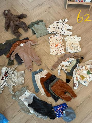 Kledingpakket jongens maat 62 beschikbaar voor biedingen