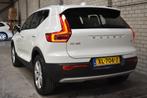 Volvo XC40 T4 190pk Momentum | Intellisafe | DAB+ | Business, 12 maanden, 15 km/l, Euro 6, Wit