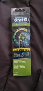 Oral-b cross action pakjes met 4borst NU10euro, Sieraden, Tassen en Uiterlijk, Uiterlijk | Mondverzorging, Verzenden, Nieuw, Opzetborstel