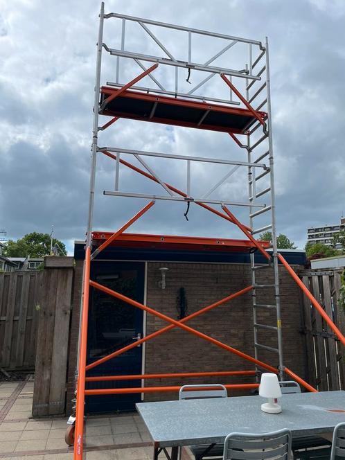 Altrex 5100 werkhoogte 6m, Doe-het-zelf en Verbouw, Steigers, Zo goed als nieuw, Rolsteiger of Kamersteiger, 5 meter of hoger