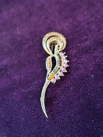 Art Nouveau Zilveren Broche met Parelmoer & Paarse Stenen beschikbaar voor biedingen