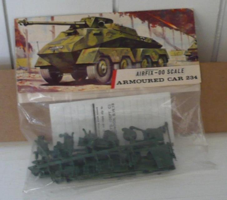 Airfix Armoured car 234, Hobby en Vrije tijd, Modelbouw | Auto's en Voertuigen, Zo goed als nieuw, Tank, 1:50 of kleiner, Airfix
