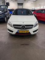 Mercedes-Benz A-Klasse A250 AMG uitvoering, Auto's, Automaat, 65 €/maand, Zwart, 4 cilinders