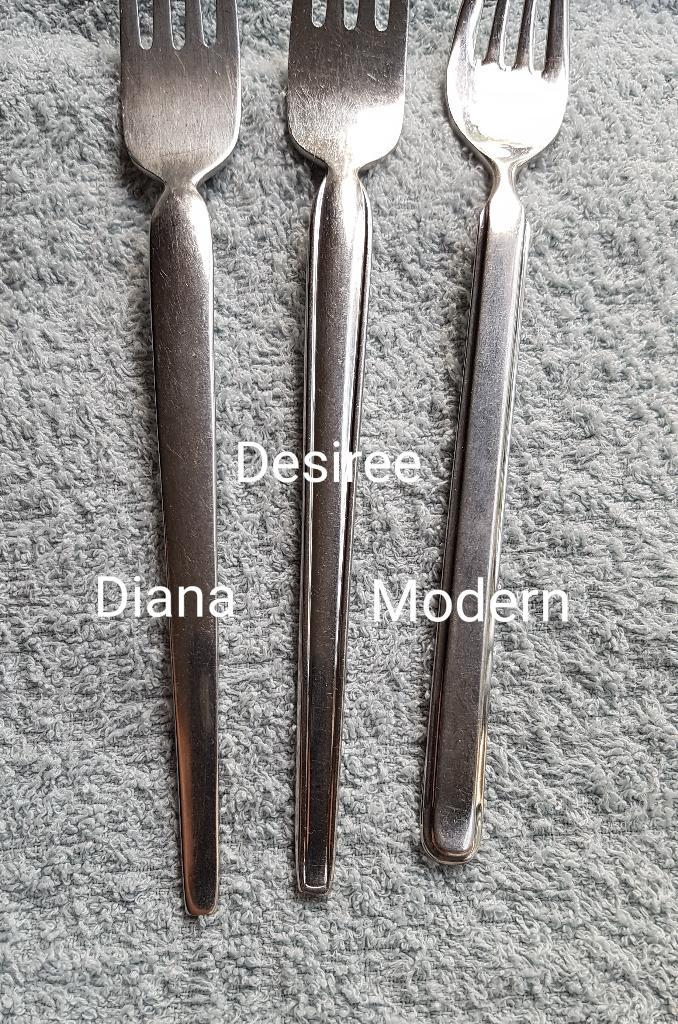 Bestekaanvulling Sola Elite Desiree, Diana en Modern, Huis en Inrichting, Keuken | Bestek, Zo goed als nieuw, Los bestek, Rvs of Chroom
