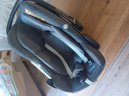 Pebble Plus stoel en de 2wayFix base, Kinderen en Baby's, Autostoeltjes, Zo goed als nieuw, Maxi-Cosi, 0 t/m 13 kg, Isofix, Ophalen