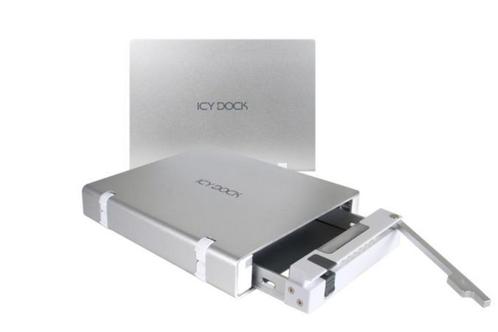 ICY Docking Station MB559US-1S 3.5" SATA Hard Drive eSATA, Computers en Software, Dockingstations, Zo goed als nieuw, Docking station