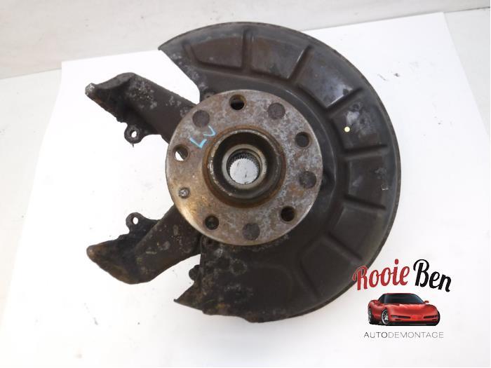 Fusee links-voor van een Volkswagen Golf, Gebruikt, -, Volkswagen, -