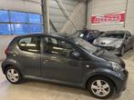 Toyota AYGO 1.0-12V + AIRCO, Auto's, Gebruikt, 4 stoelen, Elektrische ramen, 68 pk