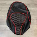 Zadelhoes Vespa Sprint rood audi rs custom buddydek, Info@jynkx.com, Jynkx, Nieuw, Ophalen of Verzenden